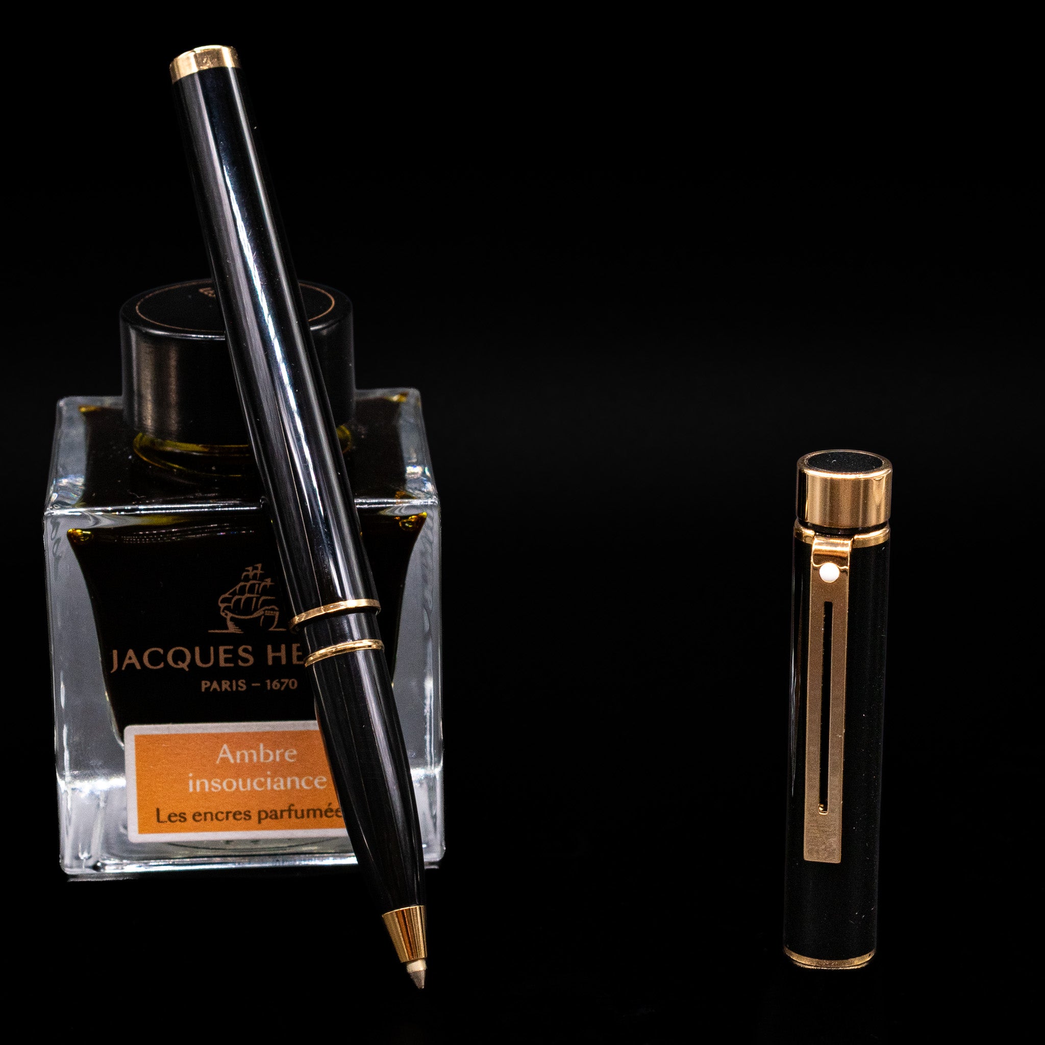 Sheaffer Targa Rollerball Pen - Black & Gold